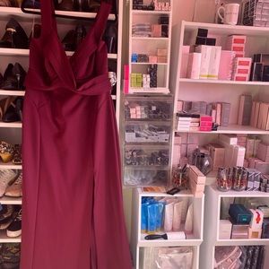 Full length maroon gown. Size 2X. Wore once